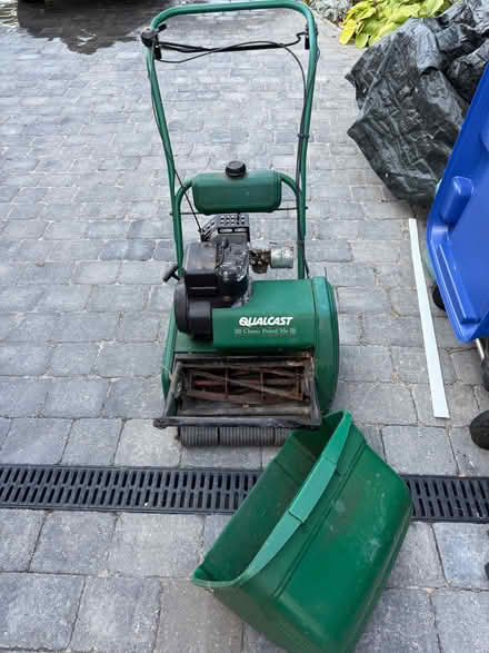 Photo of free Large Qualcast Lawnmower, Spares/Repair (Matlock DE4) #1