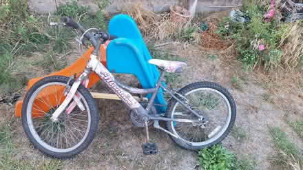 Photo of free Old kids bike (Longwick HP27) #2