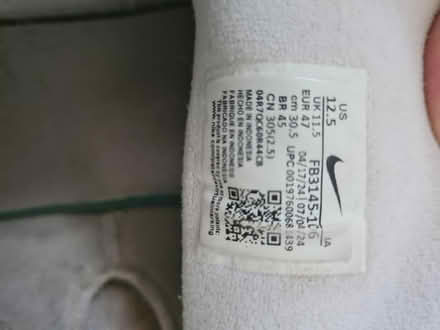 Photo of free Nike tennis shoes size 11.5 (Merton Park SW19) #1