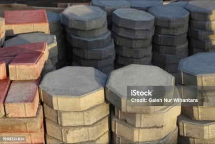 Photo of Paving slabs (Redditch B97) #1