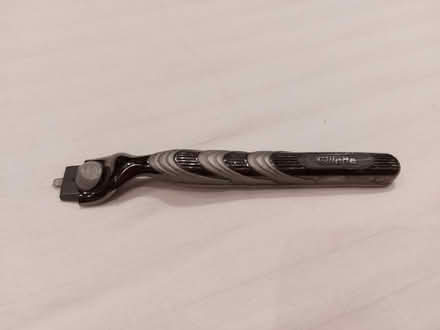 Photo of free Gillette Mach 3 shaving base (Radcliffe M26) #1