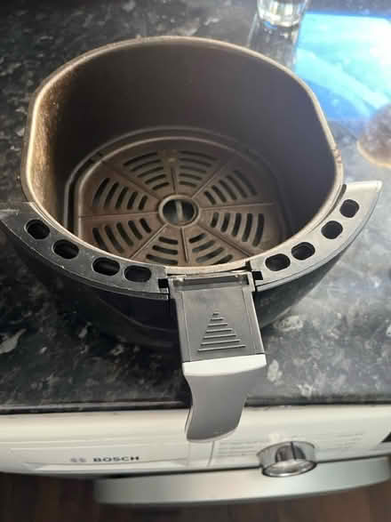 Photo of free Daewoo airfrier (Lochfield Paisley) #3