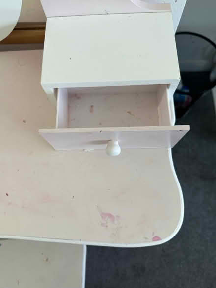 Photo of free Small pink dressing table (Chelmsford CM2) #3