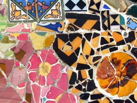 Photo of Old china, even broken (Top Amersham HP6) #1