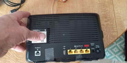 Photo of free EE home router (Maidenbower, Crawley RH10) #2