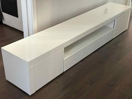 Photo of free TV unit white high gloss (BR3) #1