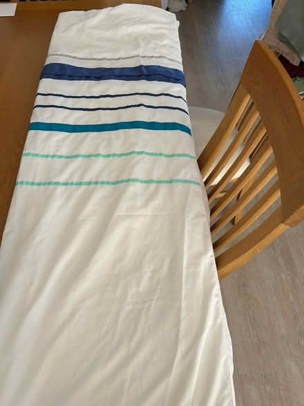 Photo of free Double duvet cover & 2 pillowcases (Horsham, Lambs Farm Rd area) #3