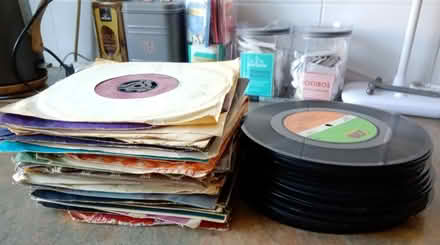 Photo of free Quantity of vinyl single records (Orton Goldhay) #1