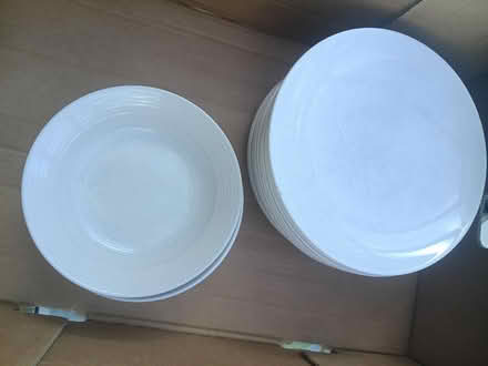 Photo of free Bowls and dinner plates (Crays Hill) #1
