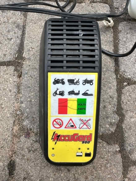 Photo of free 6v motorcycle battery charger (Yatton BS49) #2