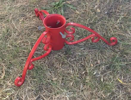 Photo of free Christmas Tree Stand (BS15) #1