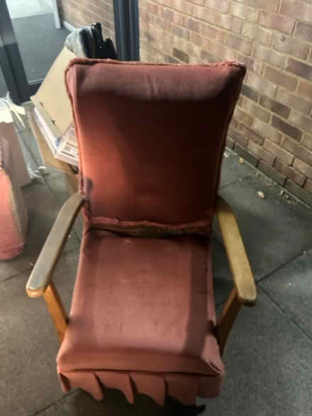 Photo of free Old but comfy chair (Stevenage SG1) #1