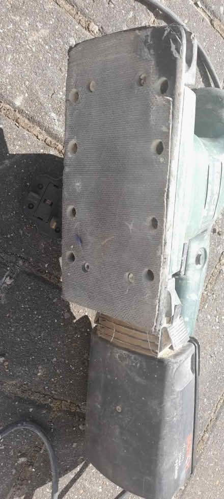 Photo of free Bosch sander (Addlestone KT15) #2