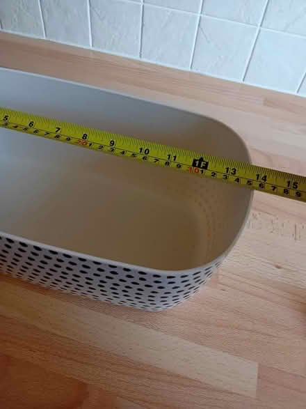 Photo of free Bread/cake bin (Lumb BB4) #3