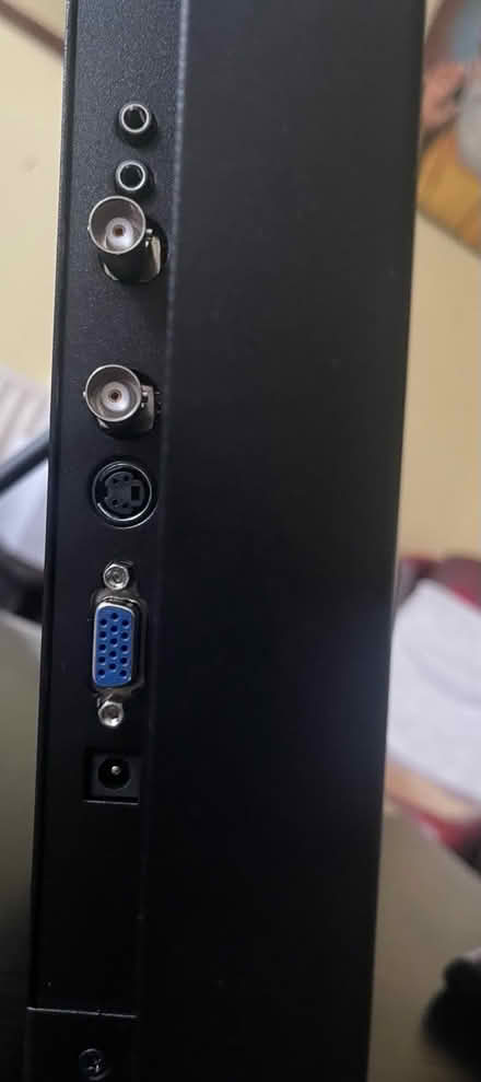 Photo of free Color TFT LCD Monitor (Southall UB2) #3