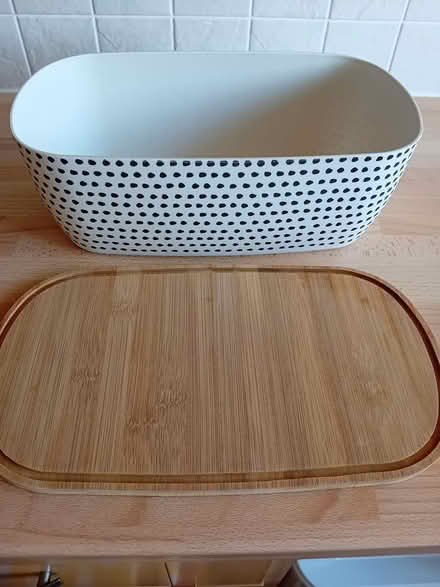 Photo of free Bread/cake bin (Lumb BB4) #1