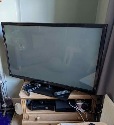Photo of free Samsung 43" plasma TV (Wimbledon SW19) #1