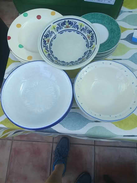 Photo of free Bowls and dinner plates (Crays Hill) #2