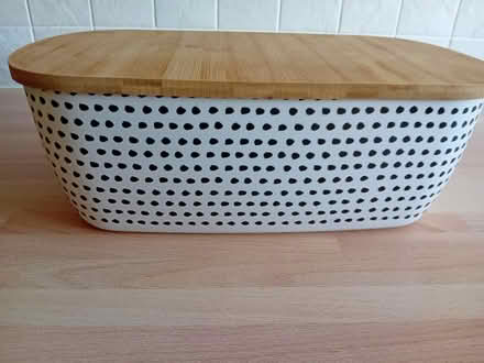 Photo of free Bread/cake bin (Lumb BB4) #2