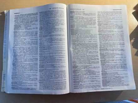 Photo of free Collins Robert large French–English/English–French dictionar (Talbot Village BH10) #3