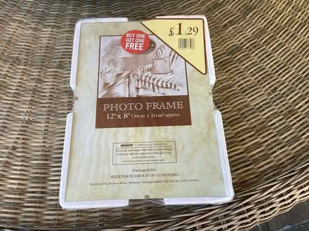 Photo of free Clip frame (Southwater) #1