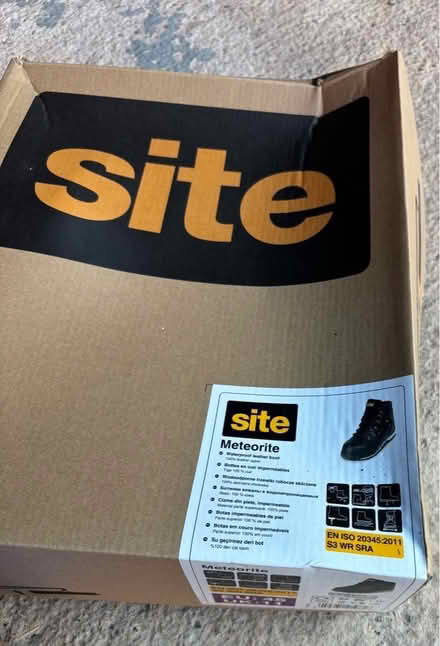 Photo of free Work boots Size 11 (Cheshire West and Chester CW9) #2