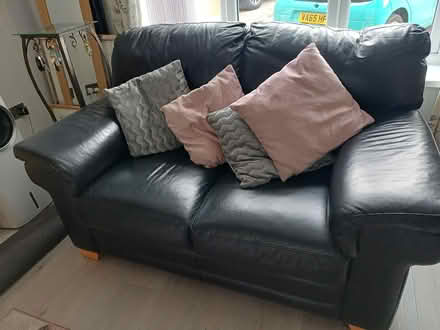 Photo of free Lounge suite (Freshbrook SN5) #2