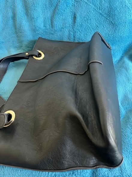 Photo of free Handbag (SW11) #3
