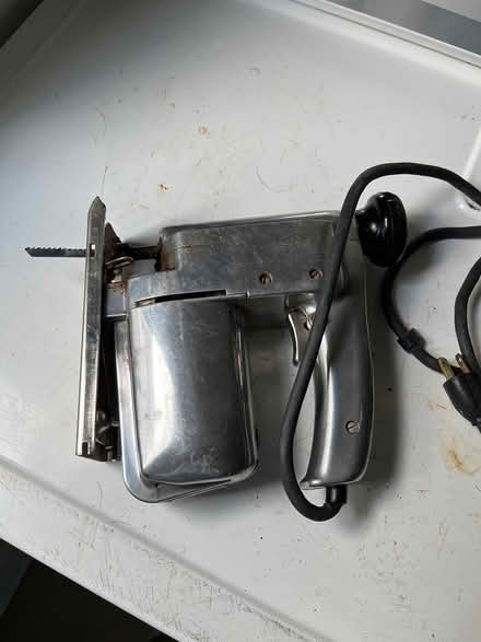 Photo of free Craftsman Jigsaw (DownersGrove,Fairview & 59th) #1