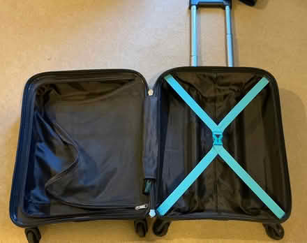 Photo of free Suitcase excellent condition (Leighton Buzzard) #3