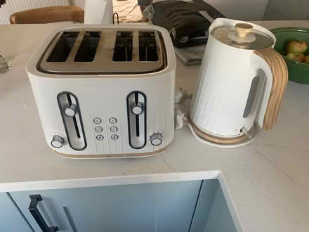 Photo of free Matching Toaster and Kettle (Warley CM14) #1