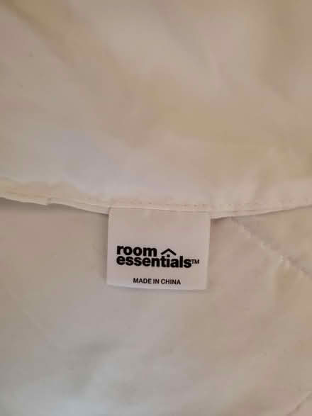 Photo of free Twin comforter (North Oakland) #1