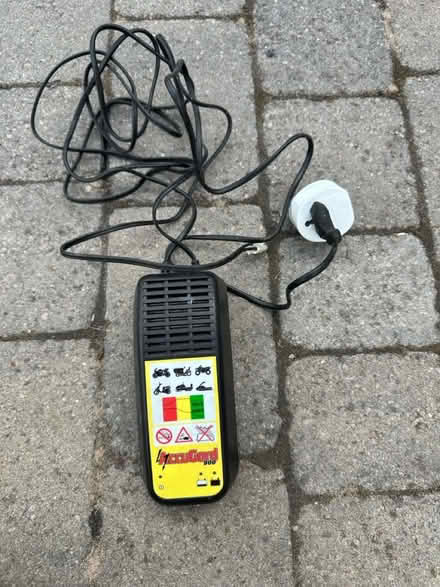 Photo of free 6v motorcycle battery charger (Yatton BS49) #3