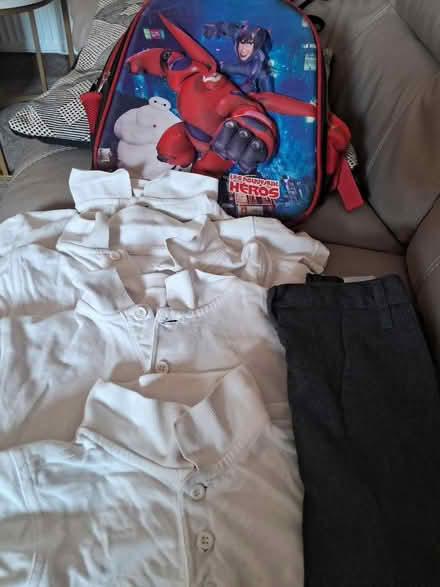 Photo of free School uniform for boys 3-4years (Nottingham NG3) #1
