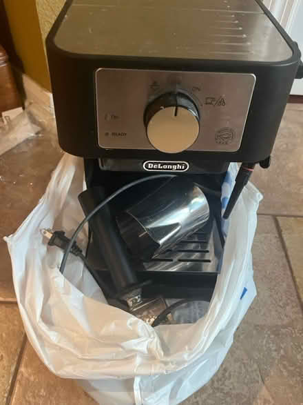 Photo of free Delonghi Espresso Maker (The woodlands) #1