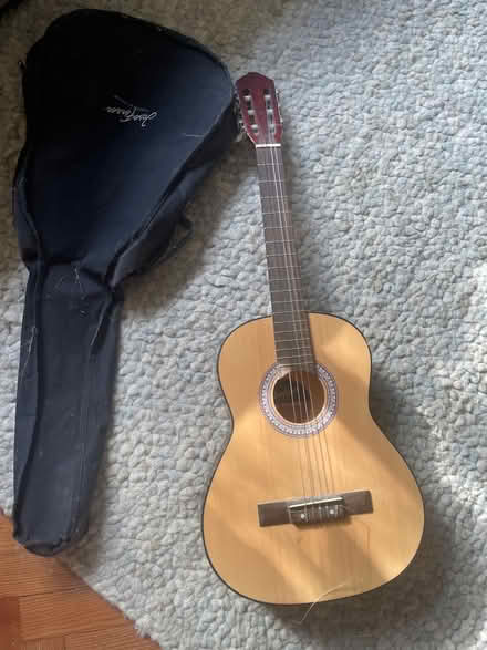 Photo of free Learner’s Guitar (Hollingbury) #1