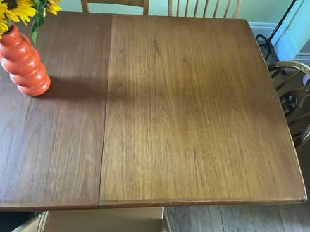 Photo of free MCM vintage dining table (Osney OX2) #4