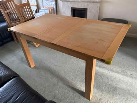 Photo of free Extendable table and 4 chair (Ruislip HA4) #1