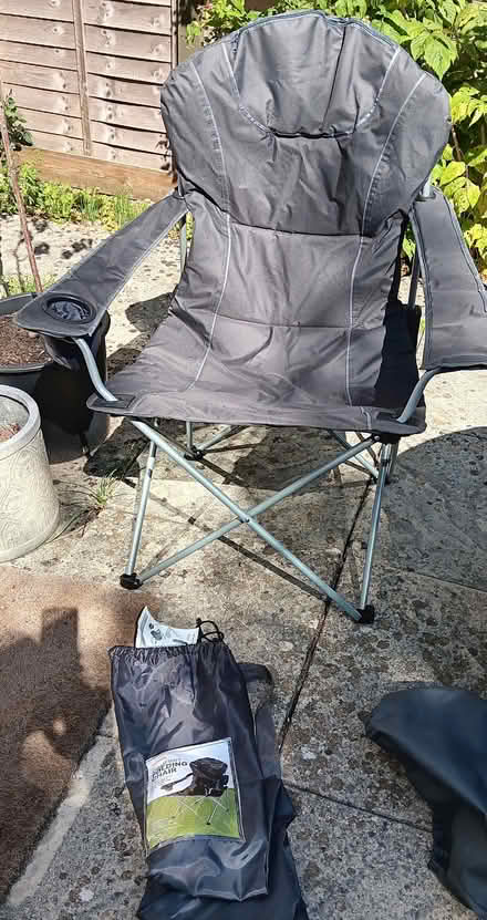 Photo of free 3x camping chairs (Bussage GL6) #2
