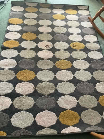 Photo of free Rug (Critchill BA11) #1