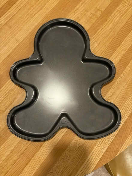 Photo of free Gingerbread man cookie pan (Aurora near Eola & NY) #1