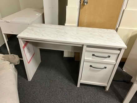 Photo of free Desks, tables (Beverly Grove in Los Angeles) #1