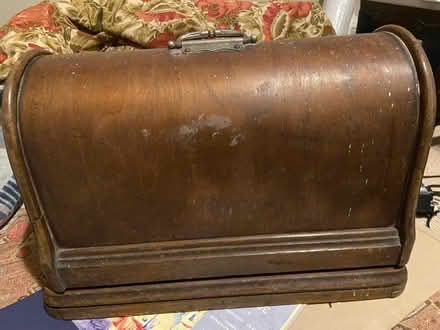Photo of free Antique sewing machine (Blackford EH9) #1