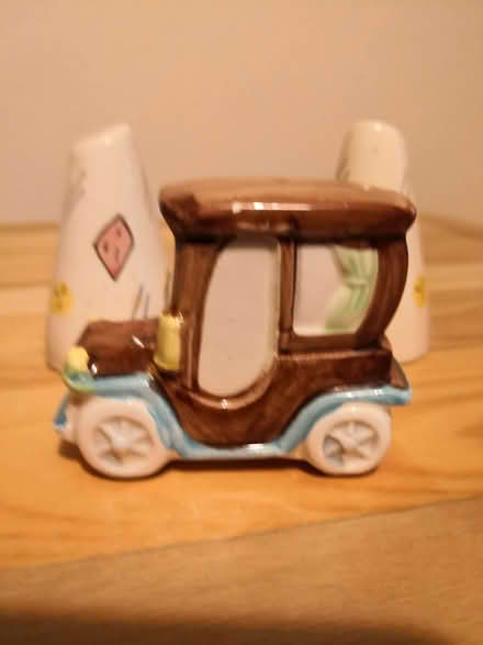 Photo of free Salt and pepper pots (Burneside LA9) #1