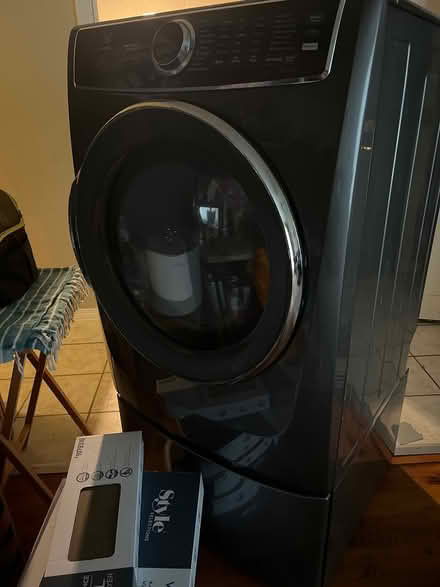 Photo of free Electrolux washer and dryer (2nd and Coltrane) #1