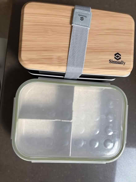 Photo of free 2x lunchboxes (Kenton HA3) #1