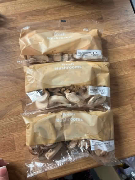 Photo of free 3 packets of sliced mushrooms (Reading tilehurst) #1