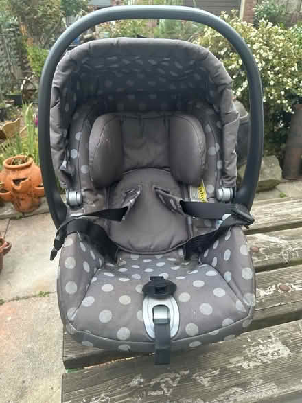 Photo of free Car seat mamas and papas (Brincliffe Edge S7) #3
