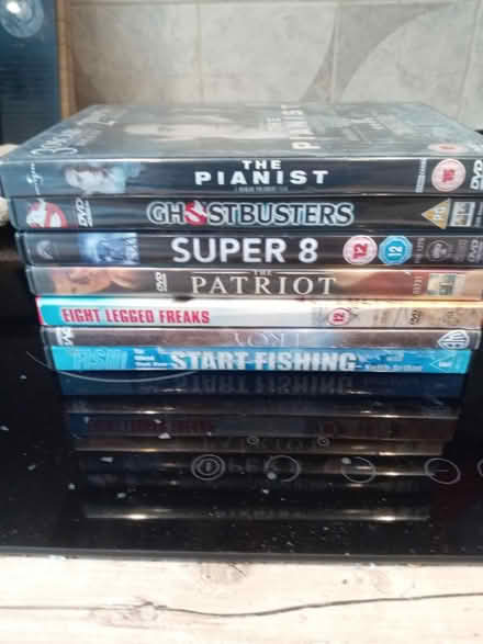 Photo of free 7 dvds (The circle SM5) #1