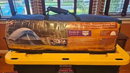Photo of free 6 person tent (23602) #1